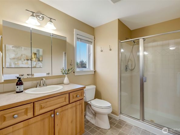 10700 SE 260th Street E 104, Kent WA 98030