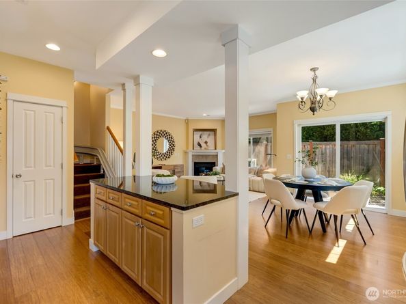 10700 SE 260th Street E 104, Kent WA 98030