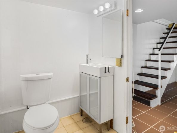 13202 Bitter Place N, Seattle WA 98133