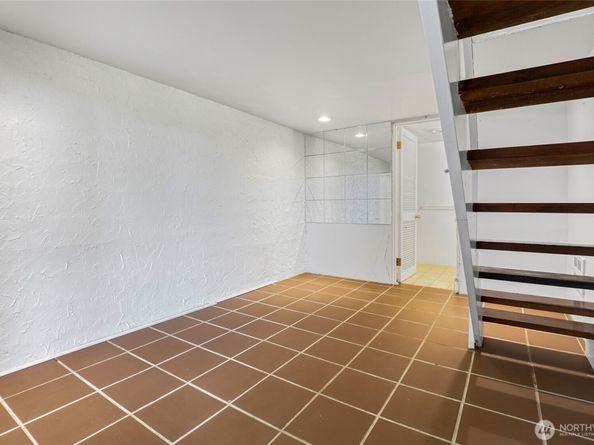 13202 Bitter Place N, Seattle WA 98133