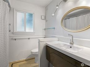 13202 Bitter Place N, Seattle WA 98133