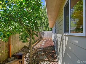7166 E Fillmore Street, Port Orchard WA 98366
