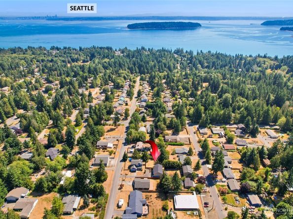 7166 E Fillmore Street, Port Orchard WA 98366