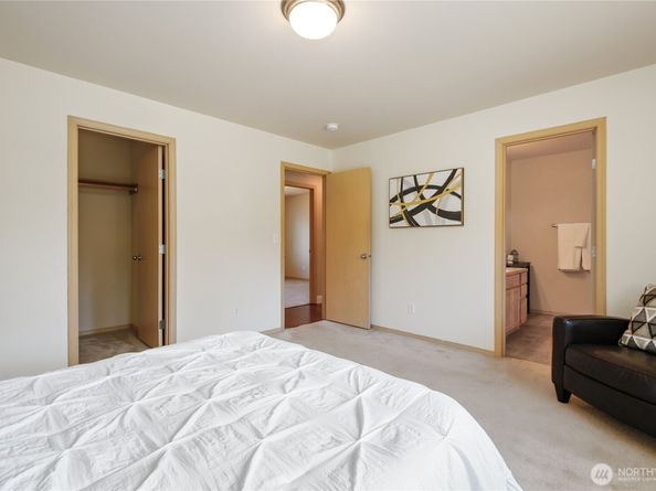 7166 E Fillmore Street, Port Orchard WA 98366