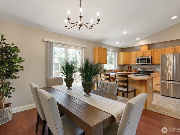 7166 E Fillmore Street, Port Orchard WA 98366