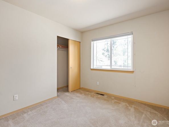 7166 E Fillmore Street, Port Orchard WA 98366