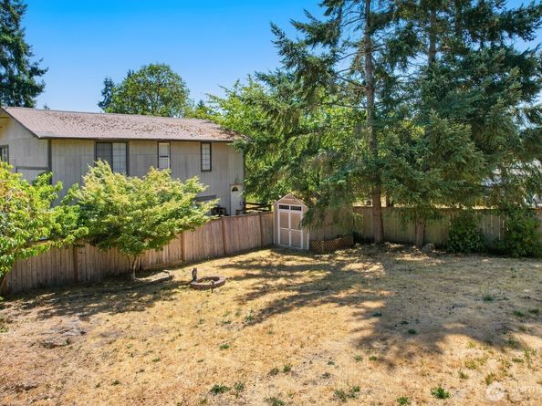 7166 E Fillmore Street, Port Orchard WA 98366