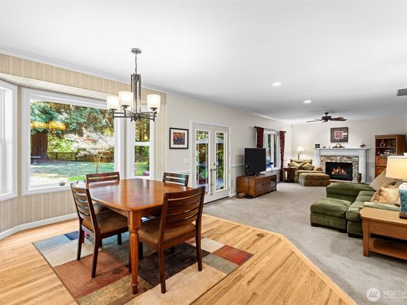 19710 222nd Avenue NE, Woodinville WA 98077