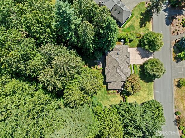19710 222nd Avenue NE, Woodinville WA 98077