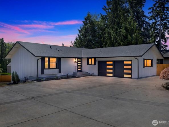 2039 S 232nd Place, Des Moines WA 98198