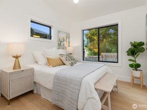 3832 32nd Avenue W, Seattle WA 98199