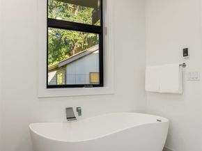 3832 32nd Avenue W, Seattle WA 98199