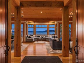 7010 N Mercer Way, Mercer Island WA 98040