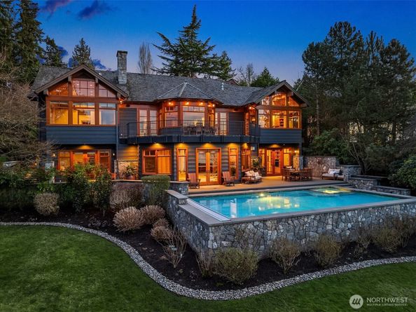 7010 N Mercer Way, Mercer Island WA 98040