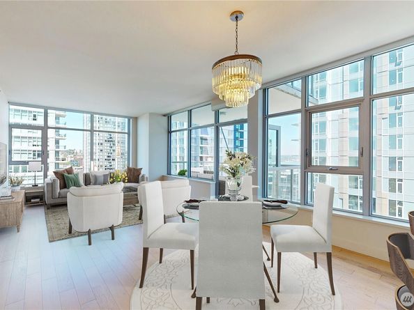 588 Bell Street 1502, Seattle WA 98121