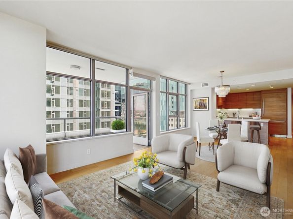 588 Bell Street 1502, Seattle WA 98121