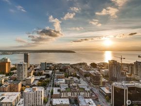 588 Bell Street 1502, Seattle WA 98121