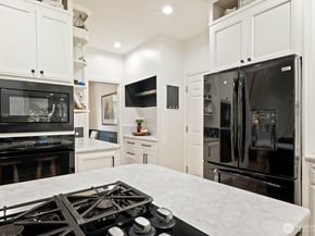 13513 227th Avenue NE, Woodinville WA 98077