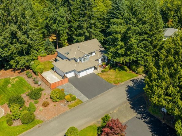 14543 Kingscross Circle NW, Silverdale WA 98383