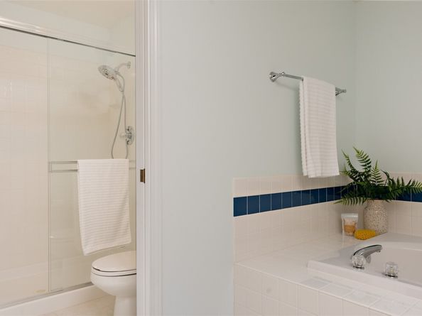 14543 Kingscross Circle NW, Silverdale WA 98383