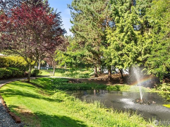 12618 100th Ln Ne J146, Kirkland WA 98034