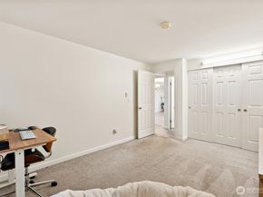 12618 100th Ln Ne J146, Kirkland WA 98034