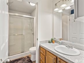 12618 100th Ln Ne J146, Kirkland WA 98034
