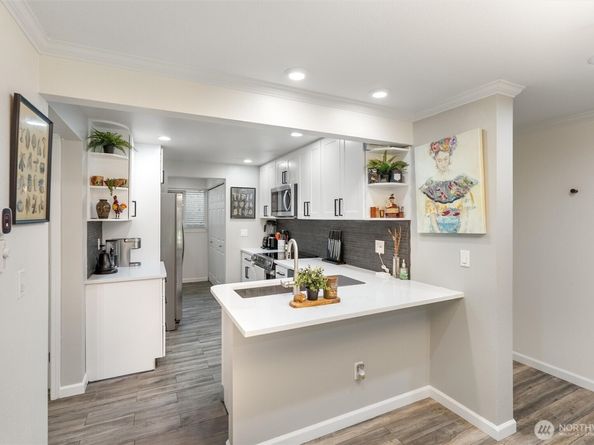 12618 100th Ln Ne J146, Kirkland WA 98034