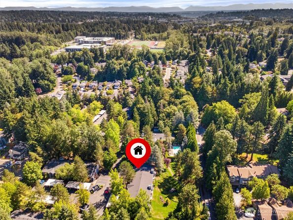 12618 100th Ln Ne J146, Kirkland WA 98034