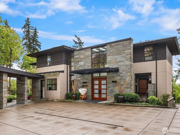 9632 Lake Washington Boulevard NE, Bellevue WA 98004
