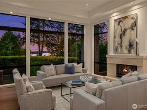 9632 Lake Washington Boulevard NE, Bellevue WA 98004