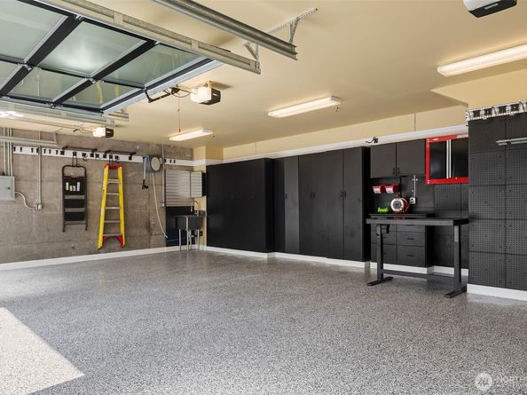 9632 Lake Washington Boulevard NE, Bellevue WA 98004