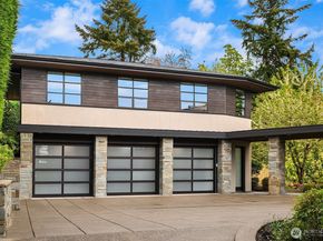 9632 Lake Washington Boulevard NE, Bellevue WA 98004