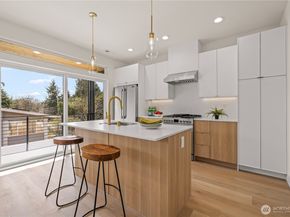 6730 21st Avenue SW, Seattle WA 98106