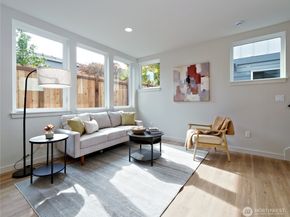 6918 Flora Avenue S, Seattle WA 98108