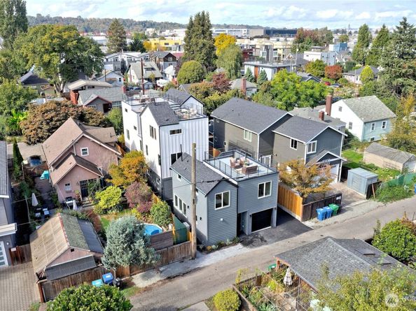 6918 Flora Avenue S, Seattle WA 98108