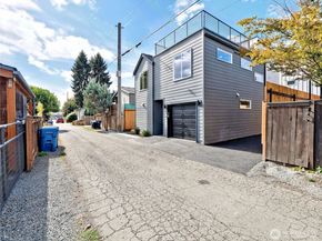 6918 Flora Avenue S, Seattle WA 98108