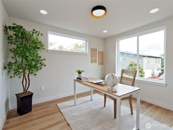 6918 Flora Avenue S, Seattle WA 98108