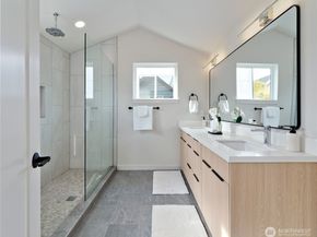 6918 Flora Avenue S, Seattle WA 98108