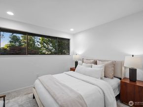 17517 NE 38th Court, Redmond WA 98052