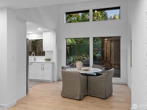 17517 NE 38th Court, Redmond WA 98052