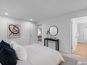 17517 NE 38th Court, Redmond WA 98052