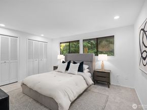 17517 NE 38th Court, Redmond WA 98052