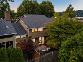 17517 NE 38th Court, Redmond WA 98052