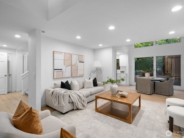 17517 NE 38th Court, Redmond WA 98052