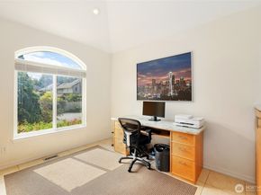 1216 SW 331st Street, Federal Way WA 98023
