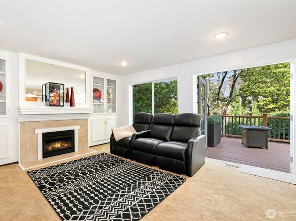 1216 SW 331st Street, Federal Way WA 98023