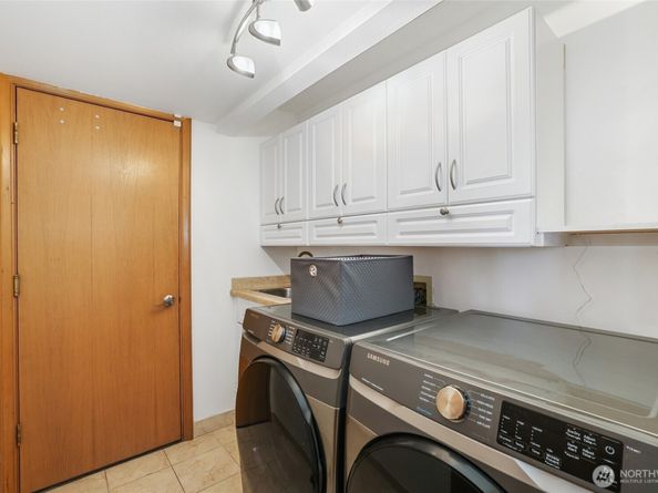 1216 SW 331st Street, Federal Way WA 98023