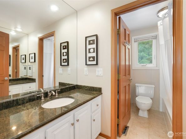 1216 SW 331st Street, Federal Way WA 98023
