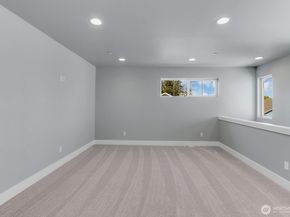 14130 15th Avenue W, Lynnwood WA 98087